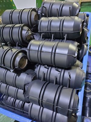 كوب سدادة بقلب فولاذي عالي الضغط 10,000 رطل لكل بوصة مربعة لأدوات التنظيف السفلية في حقول النفط بأحجام مخصصة