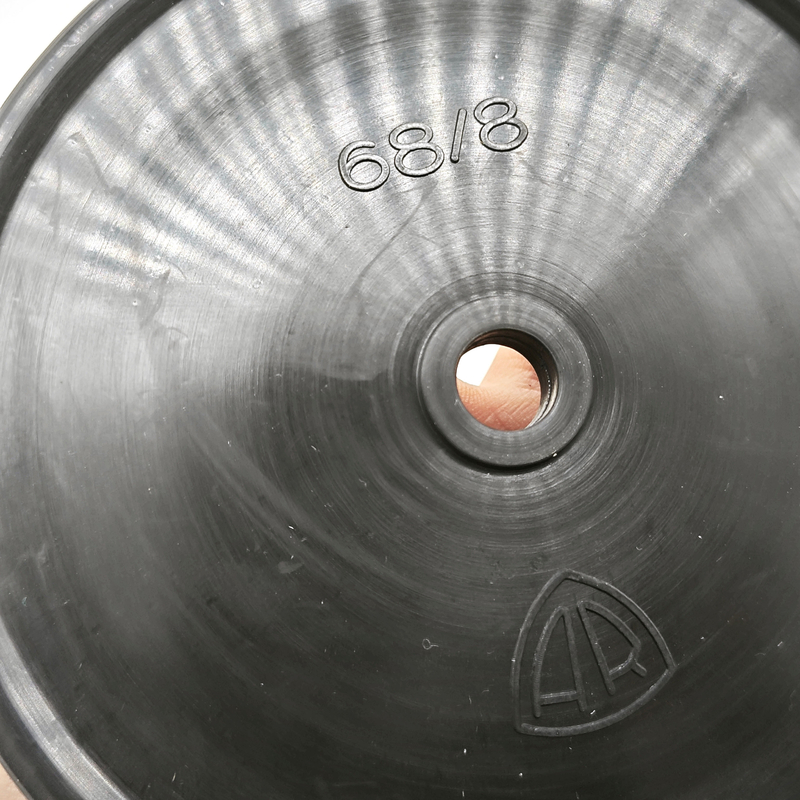 غشاء مطاطي عالي الجودة 68/8 موديل رقم أو غشاء مطاطي من نوع FKM لمضخة آلة المياه